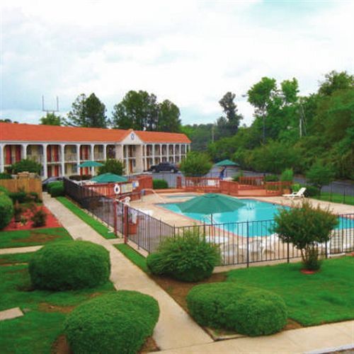Rodeway Inn Forsyth Exterior photo